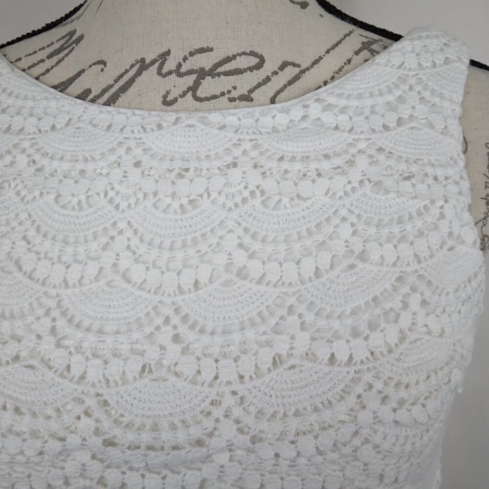 WHBM | Sleeveless Tiered Lace Shift Dress White | Size 00 - Picture 8 of 12